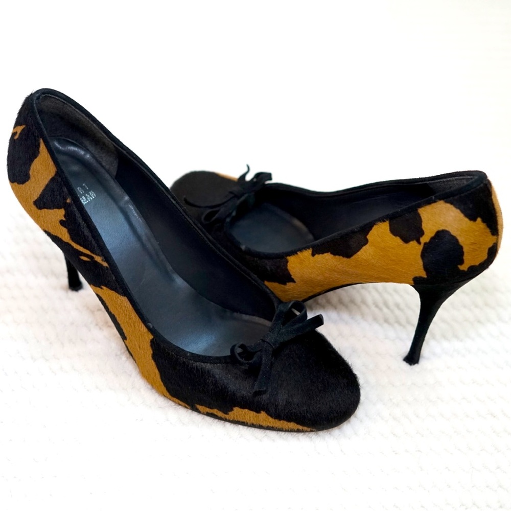 Stuart Weitzman Pumps - Picture 3 of 6